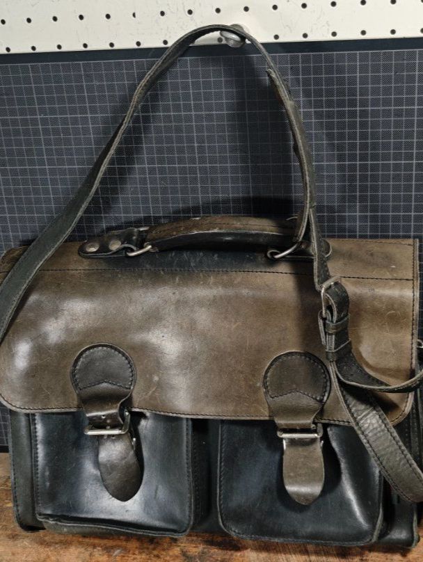 Borse: Wunderschöne sehr alte Tasche Walkers? – Usato da Gelterkinden venduto da MYSTOREFORYOU4460