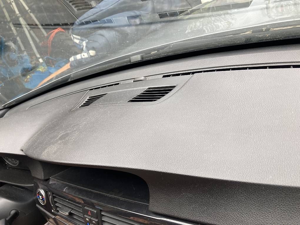 Alle Autoersatzteile: Bmw Armaturenbrett E90 Serie – Gebraucht aus Muri AG von Aero96 1
