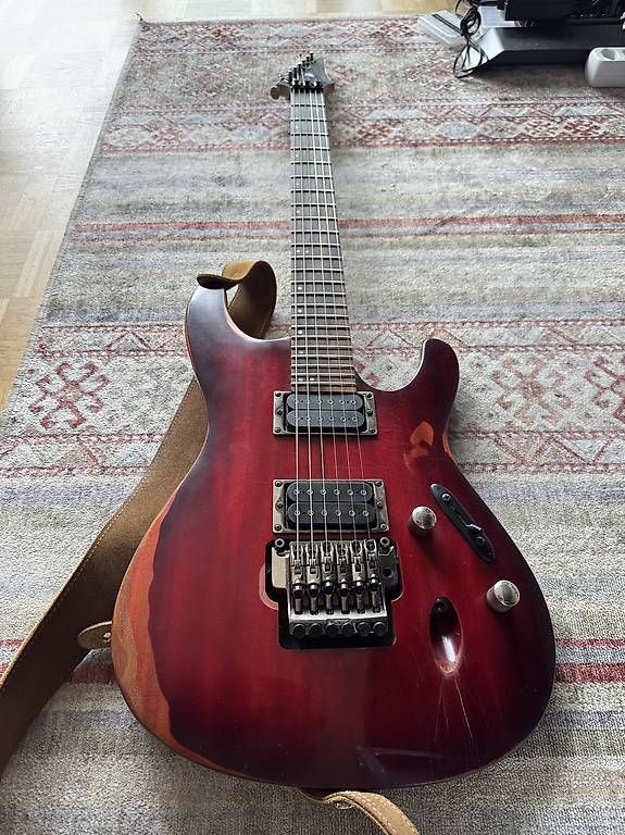 Strumenti musicali: Ibanez s520 relic – Usato da Blonay venduto da Hadja 1