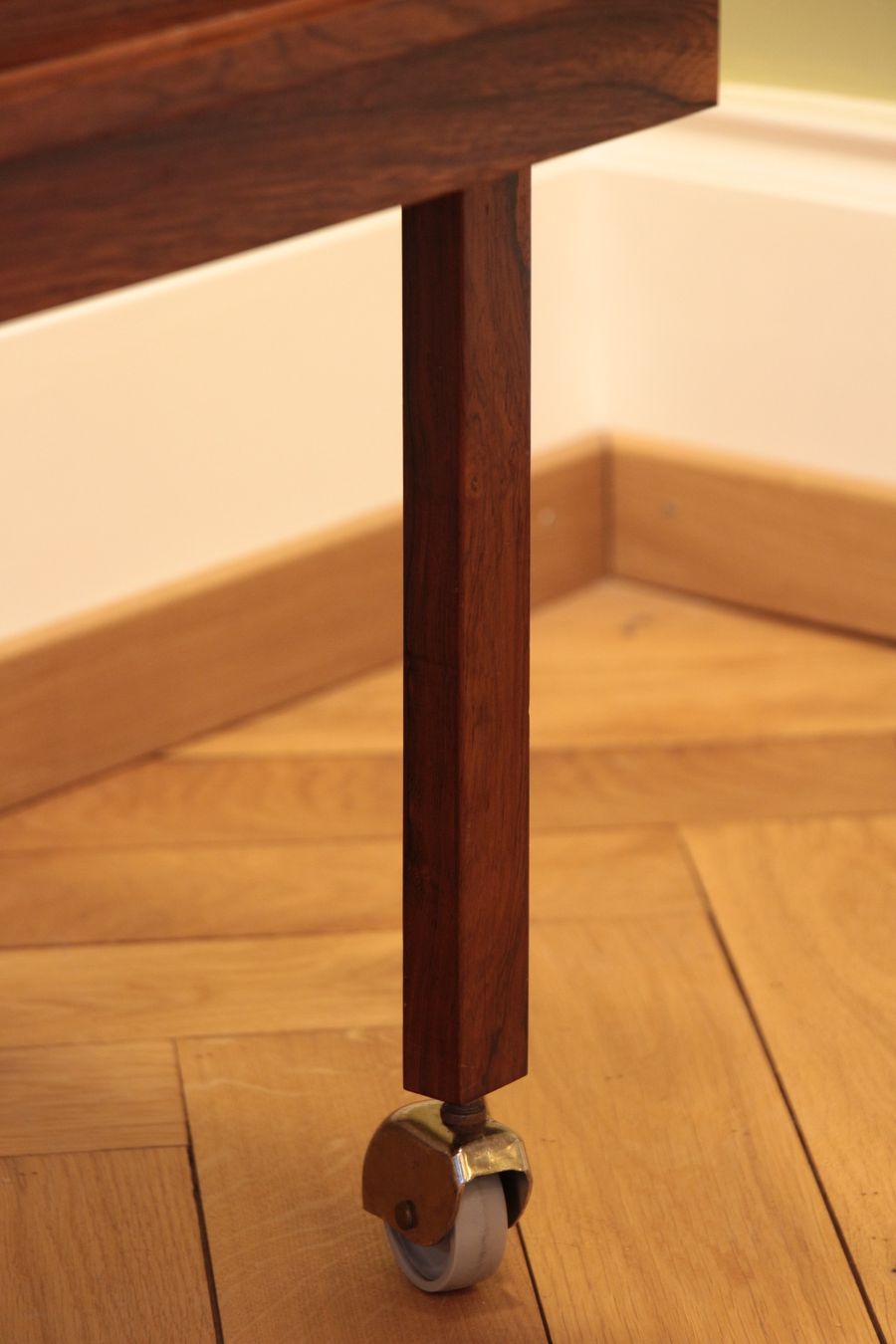 Tables: Nähtischchen – D'occasion à Basel par perpetuum_moebel 3