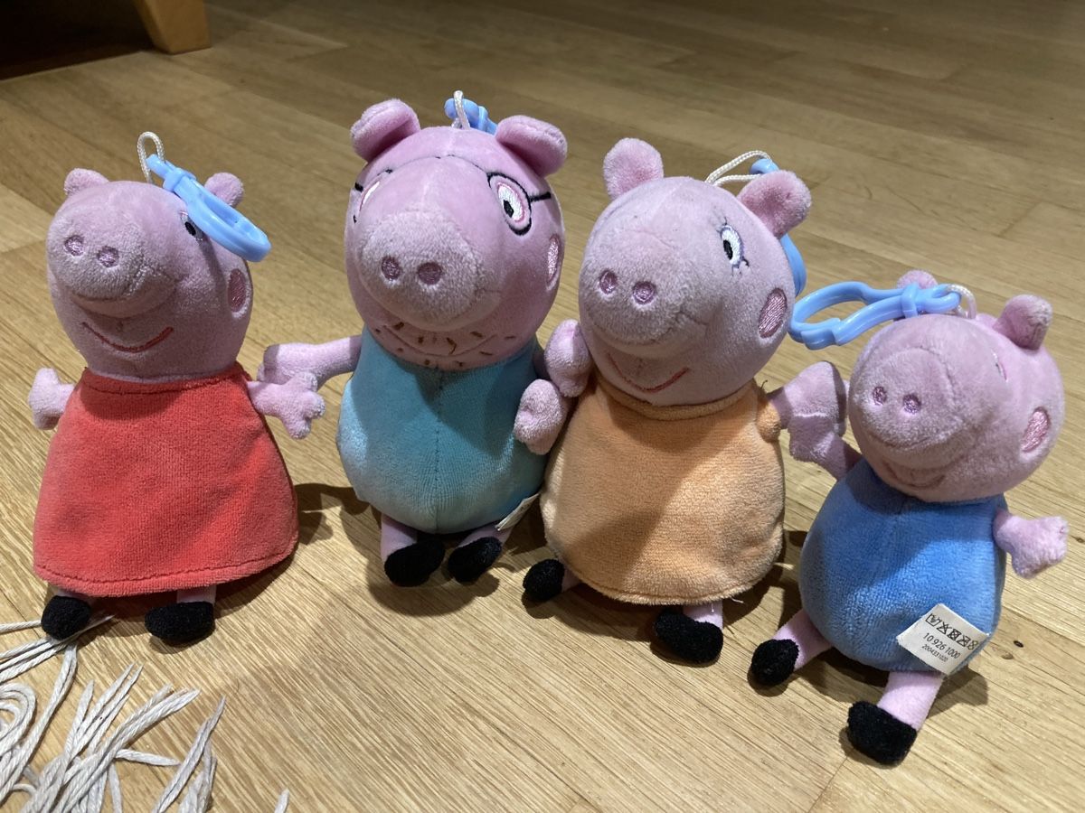 Giocattoli: Peppa Wutz Familie in Plüschversion – Usato da Bern venduto da DHo321