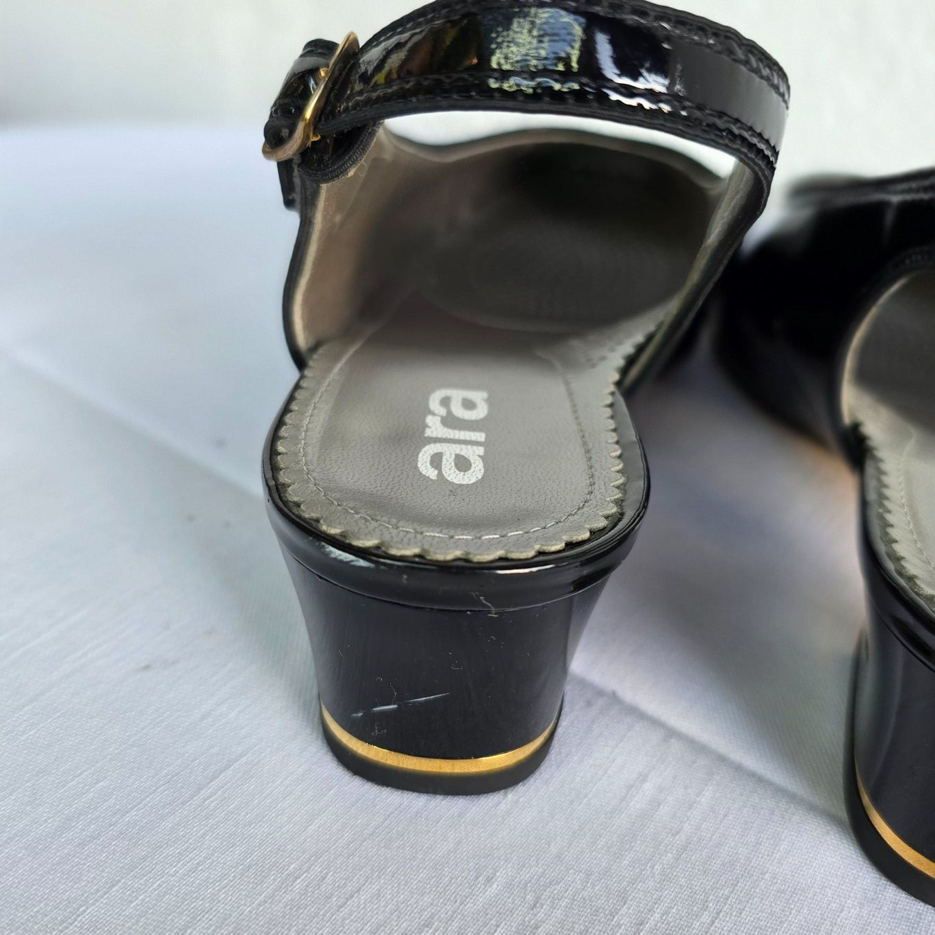 Ara Damenschuhe: Ara Lackleder Pumps Schwarz, bequem Gr.39 – Gebraucht aus Wald ZH von CapLux 9