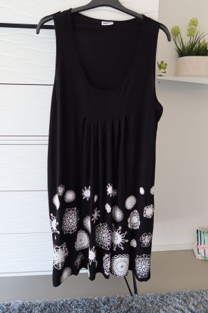 Damenkleid Grösse 52, 100% Viscose - NEU