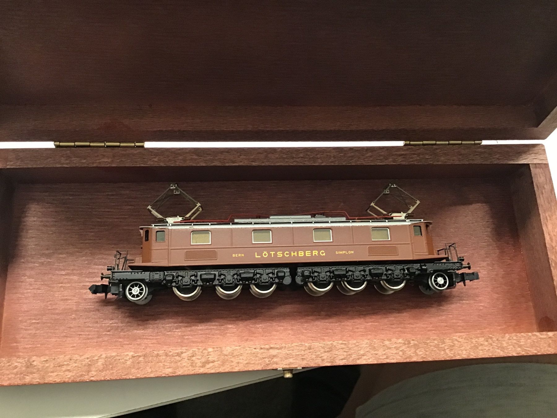 Fulgurex Modellini di ferrovie: FULGUREX  N Ae 6/8 "Lötschberg", – Usato da Männedorf venduto da Spezial-Modelle 4