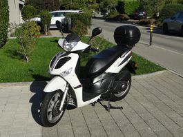 Motorroller VENGO LOGIK 125i