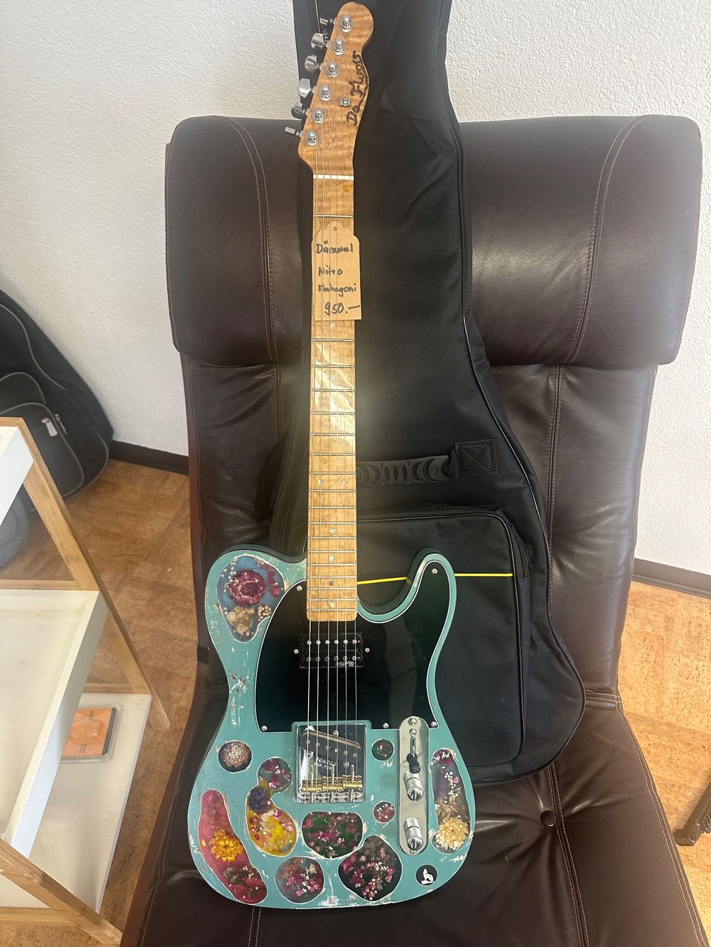 Musikinstrumente: Dämmel Telecaster „ da fluors“ – Neu (gemäss Beschreibung) aus Tschierv von Screamingwolfguitars 9