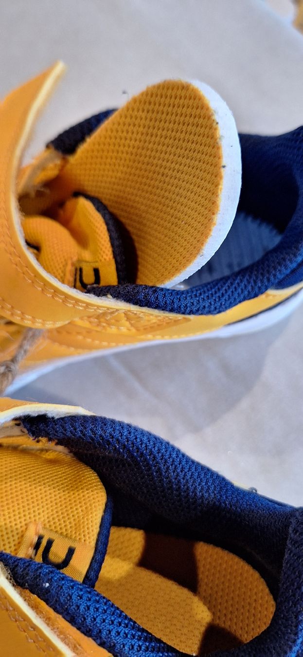 Decathlon Herrenschuhe: Hallenschuhe  – Gebraucht aus Oberägeri von run_cj6q 2