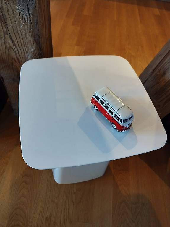 Vitra Tische: VITRA metal Side table – Neu (gemäss Beschreibung) aus Thal von Jeremy90 1