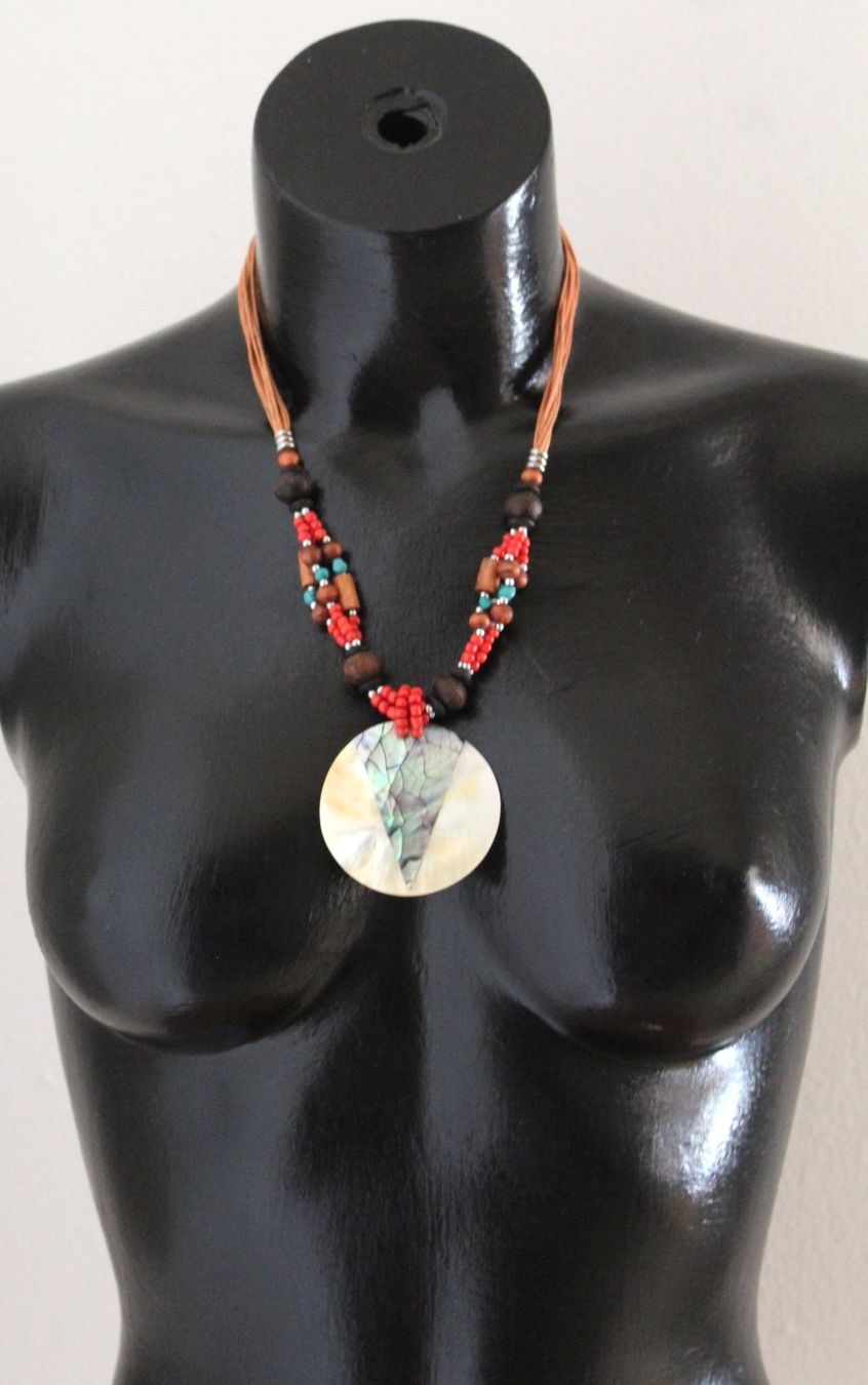 Catenine: Neu,Modeschmuck Kette, mit Perlmutt, Länge 32 cm – Usato da Locarno venduto da madame-tus-sauds 4