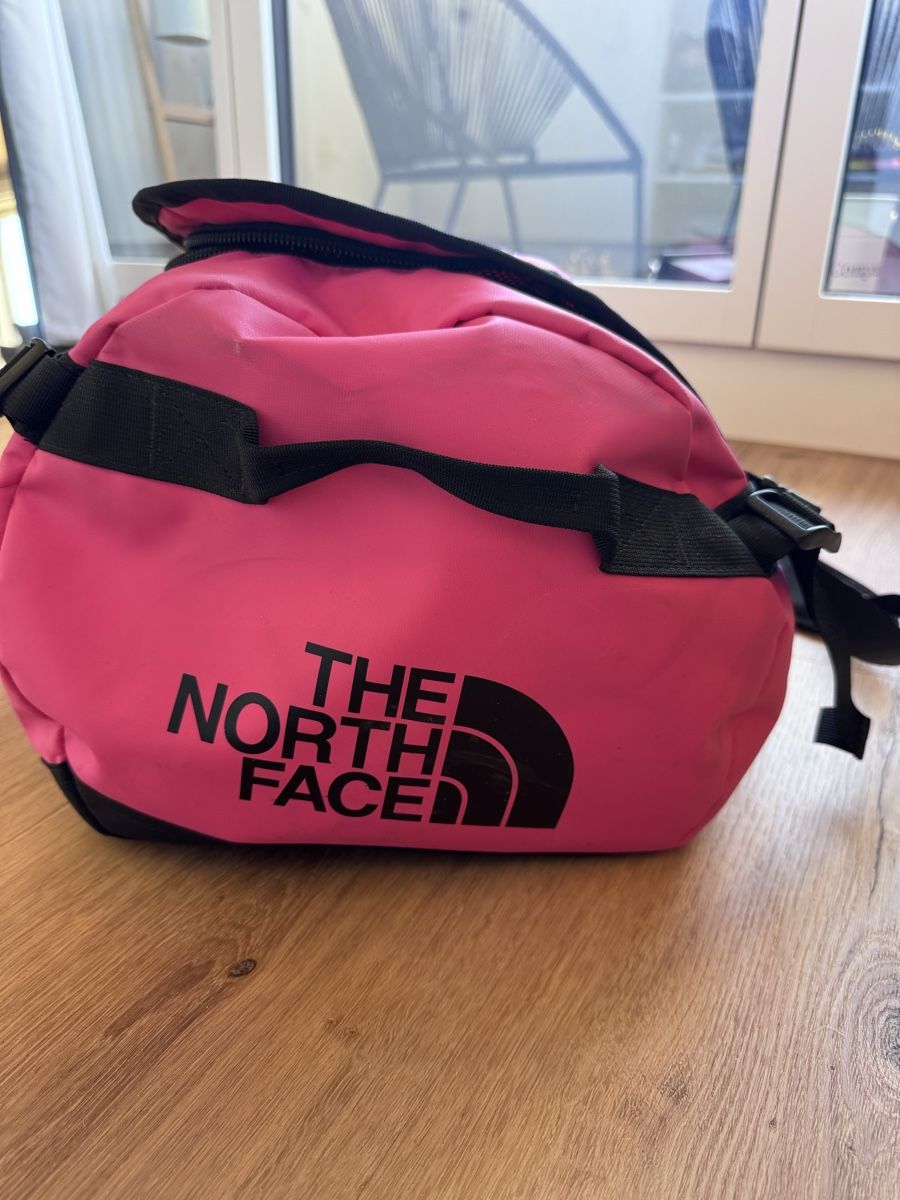 North Face Taschen: The North Face Tasche – Gebraucht aus Schwarzenbach LU von sliin420 2