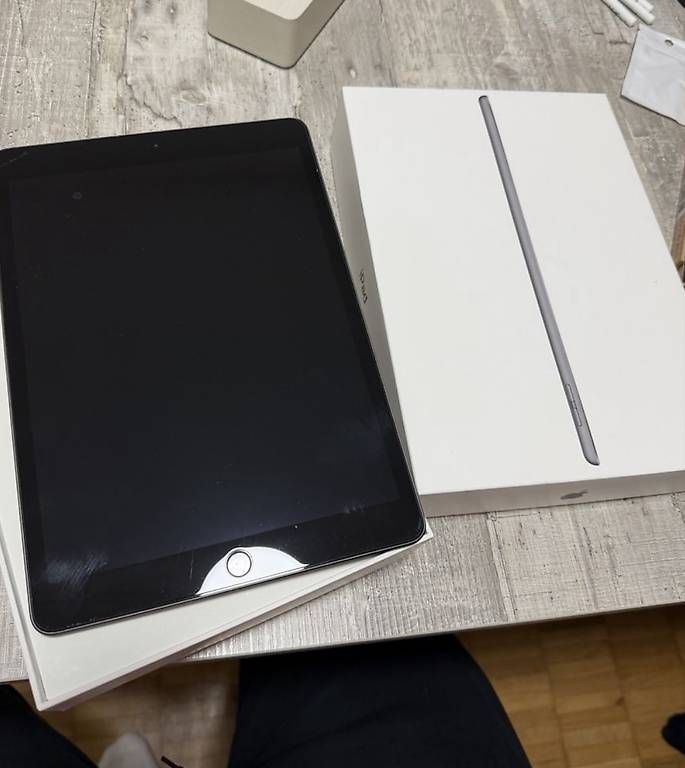 Apple Tablettes PC: Apple Ipad – D'occasion à Amriswil par Berii93 2