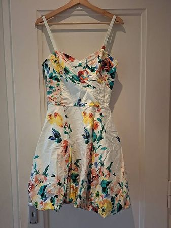 Robe été Rinascimento taille M très bon état