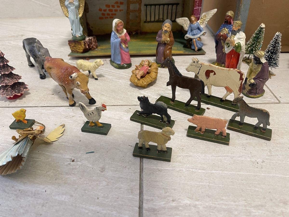 Toutes les décorations: Krippe mit Figuren – D'occasion à Basel par mariablanka 2