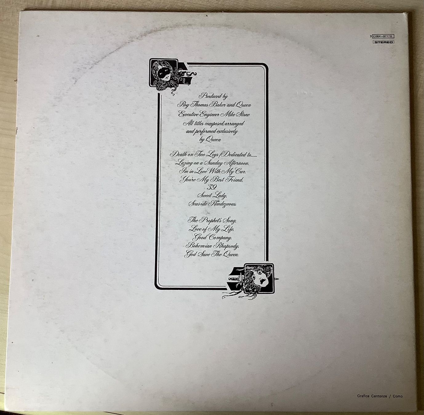 Schallplatten: Queen - A Night At The Opera - 1975 – Gebraucht aus Züberwangen von  3