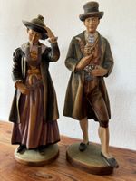 Paar Holzfiguren Holz geschnitzt Bäuerin und Bauer in Tracht