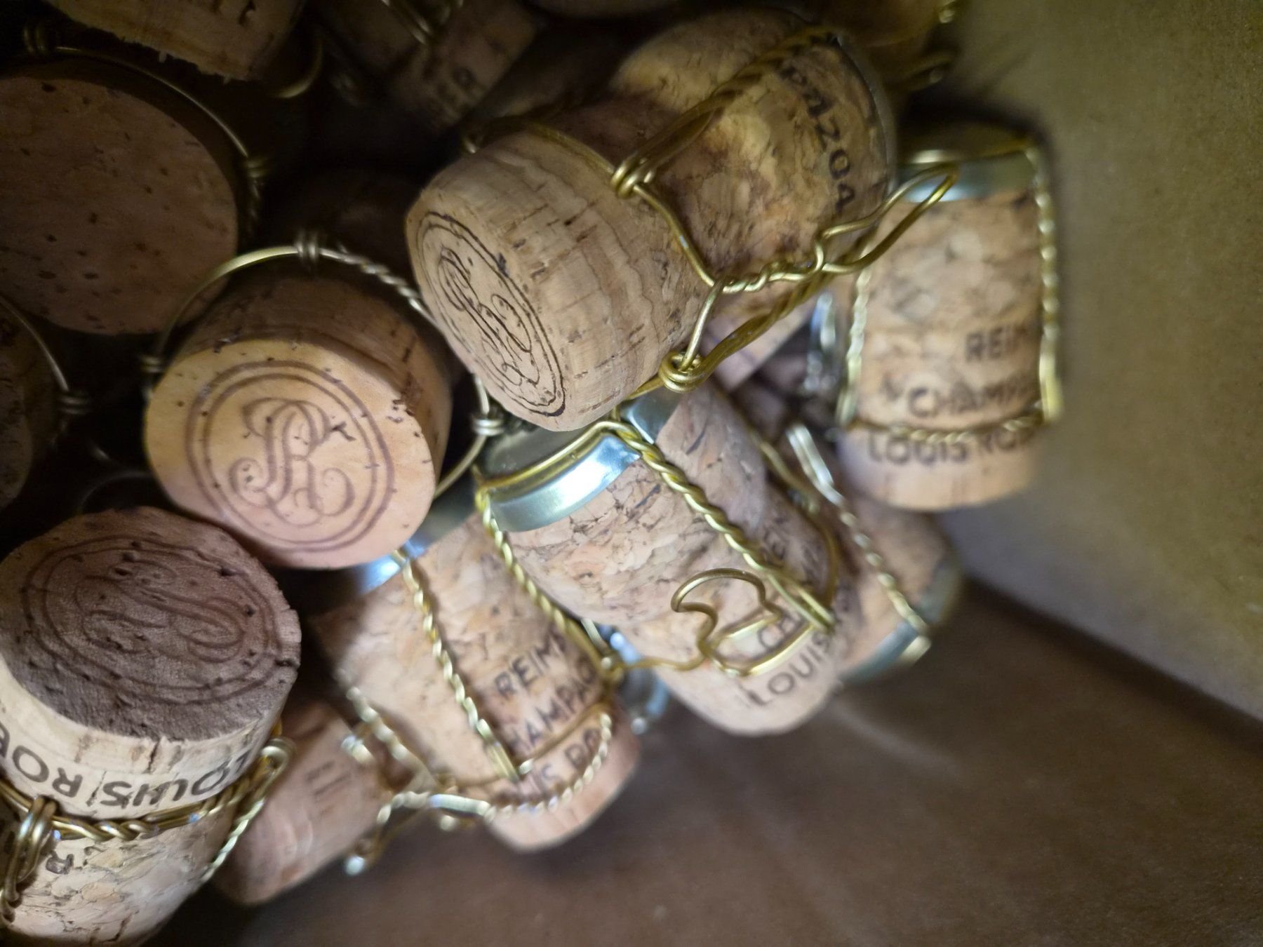 Flaschenöffner & -verschlüsse: 200 x Korken Champagner Louis Roederer – Gebraucht aus Wetzikon ZH von Tothart 4