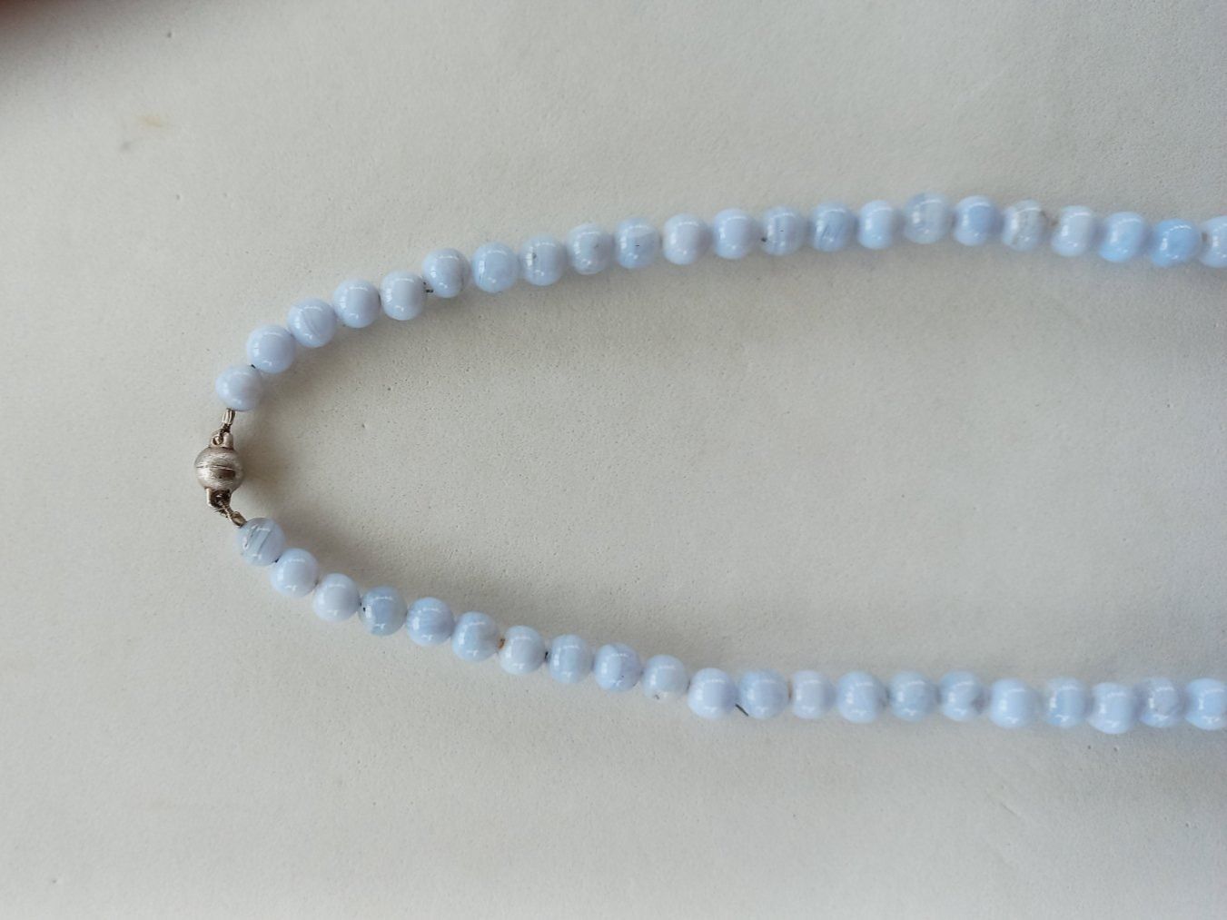 Catenine: Calcedon  hellblau, Halskette 42cm – Nuovo e nell'imballaggio originale da Winistorf venduto da acreativ 2
