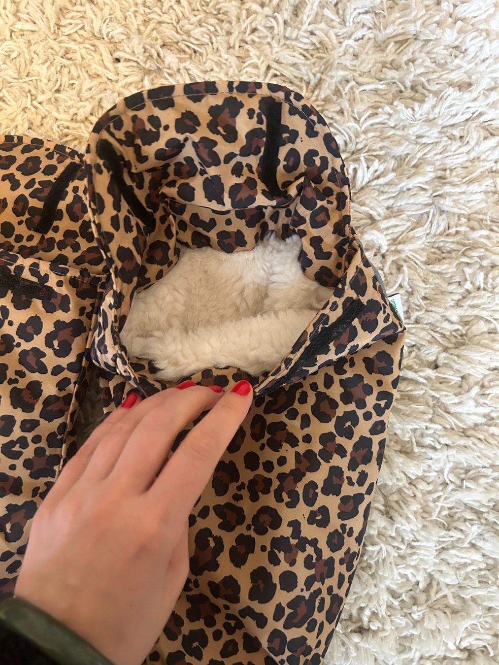 Gants & mitaines : Wobs Lenkerstulpen im Leo Design – D'occasion à Zürich par Seraphine_1302 3