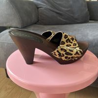 Globus Holz Plateau Mules Leo Muster Grösse 38