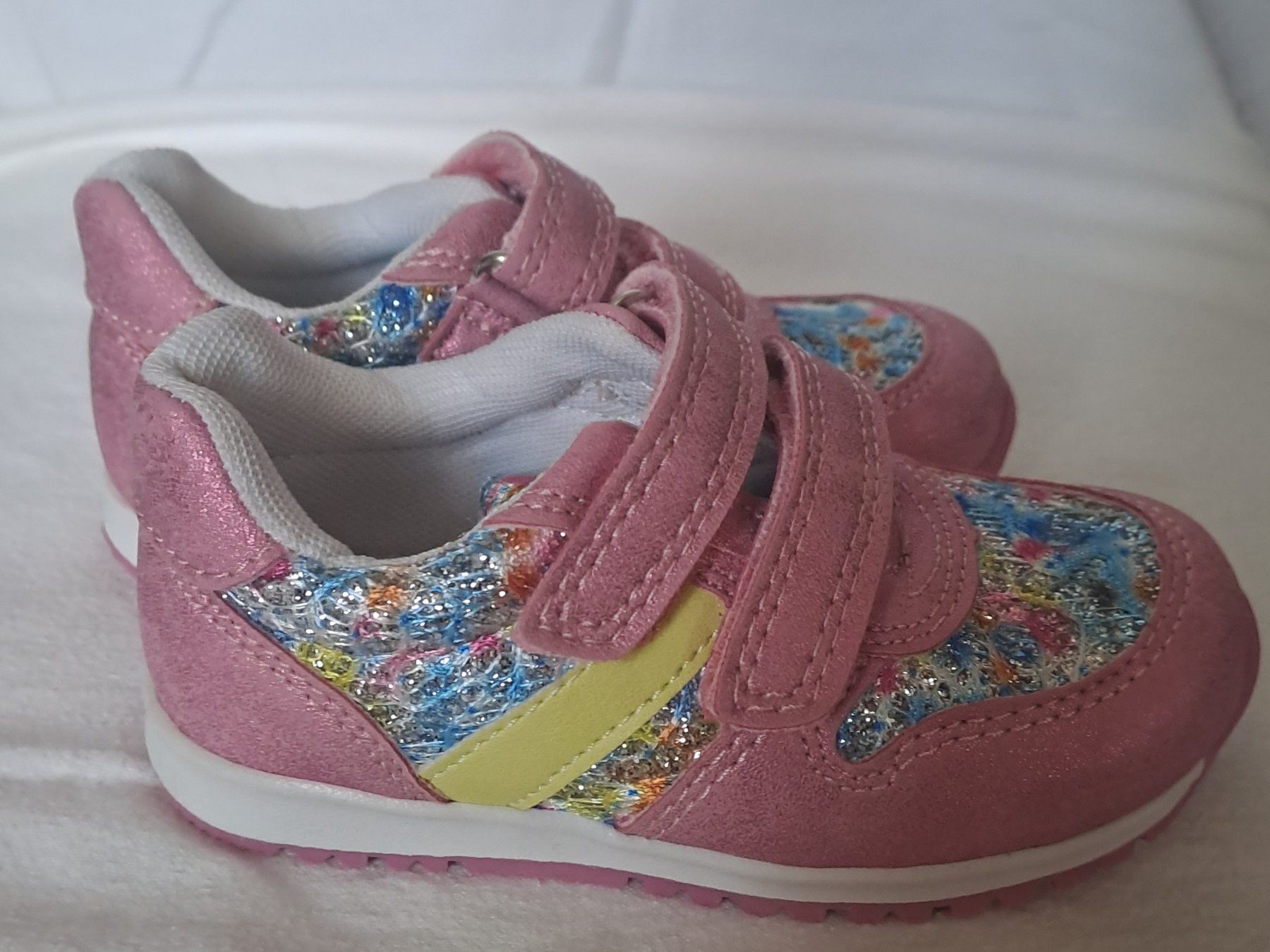 Scarpe per ragazze: Chaussure Fille pointure 22 – Nuovo (secondo la descrizione) da Le Noirmont venduto da sportboutique