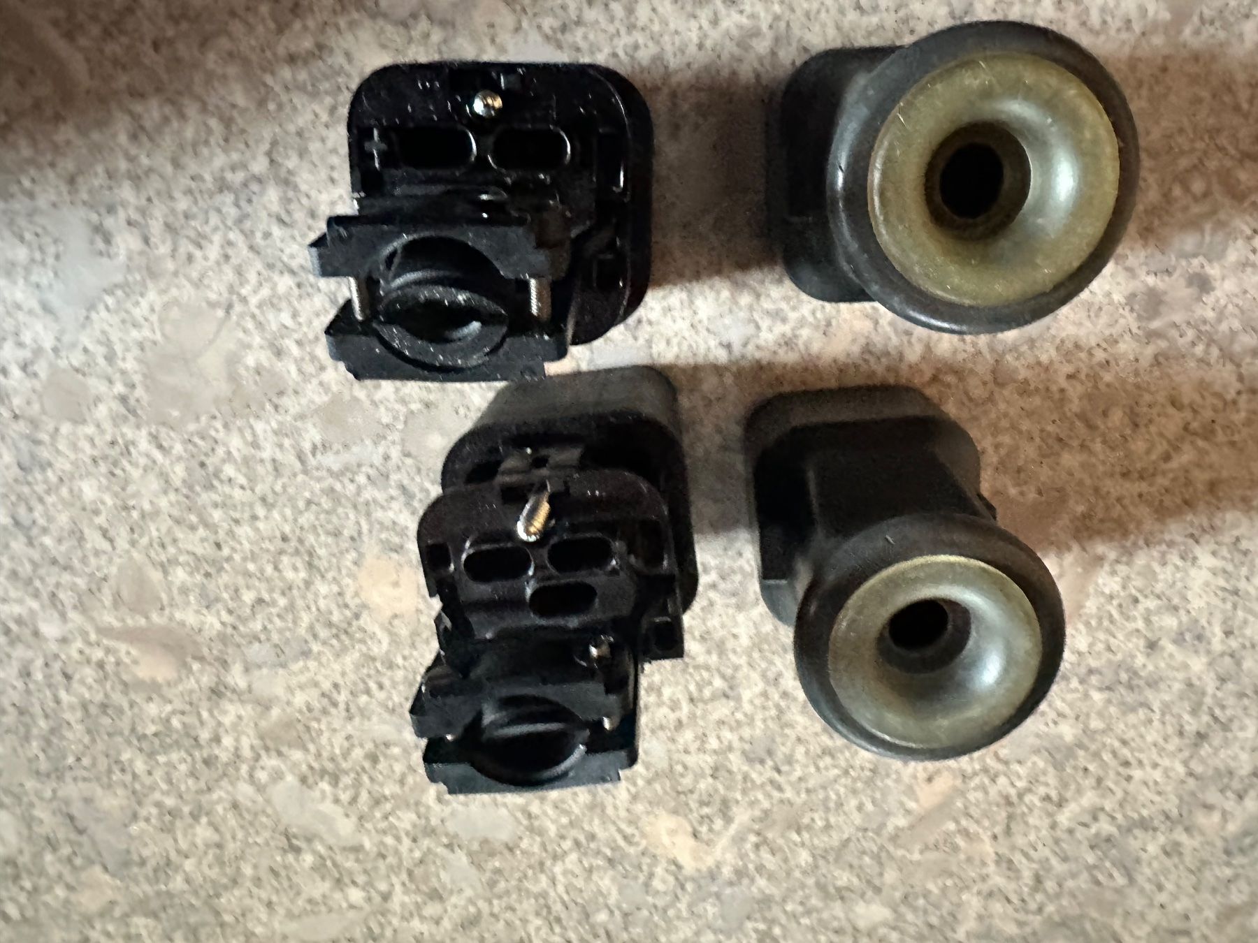Spine: Stecker J15 5 polig  2.Stück – Usato da Huttwil venduto da Bolpa 3