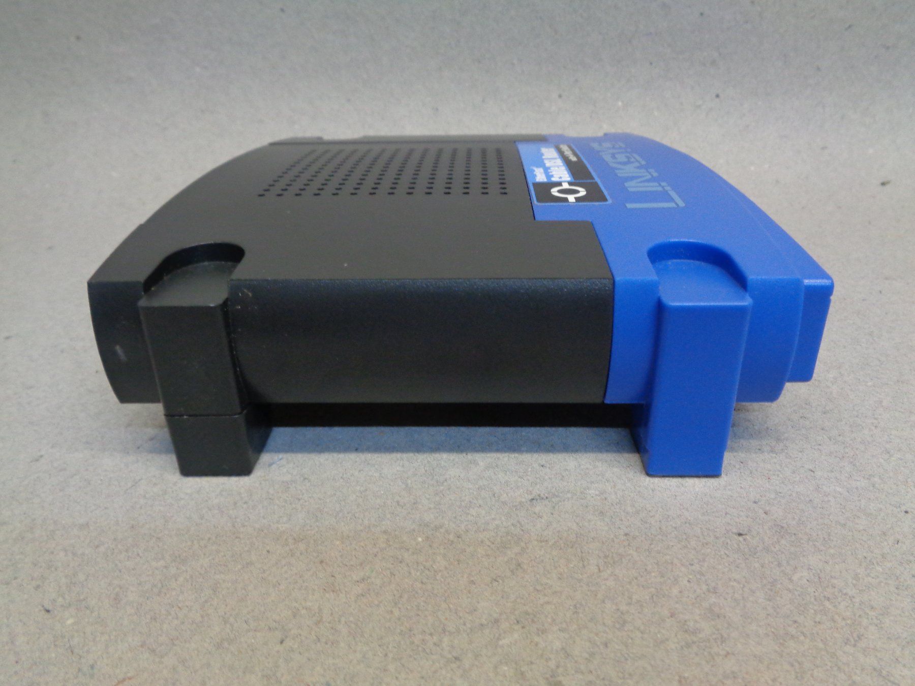 Linksys Modems & Router: Router / Etherfast Cabel / DSL / 4 Port Switch – Gebraucht aus Aarwangen von SEC500 4