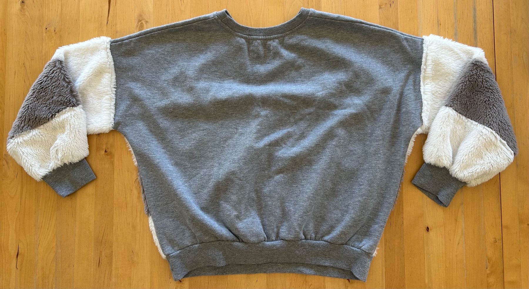 Maglioni & Felpe: Jennyfer Sweater Size S – Usato da Zürich venduto da Sophie0569 1