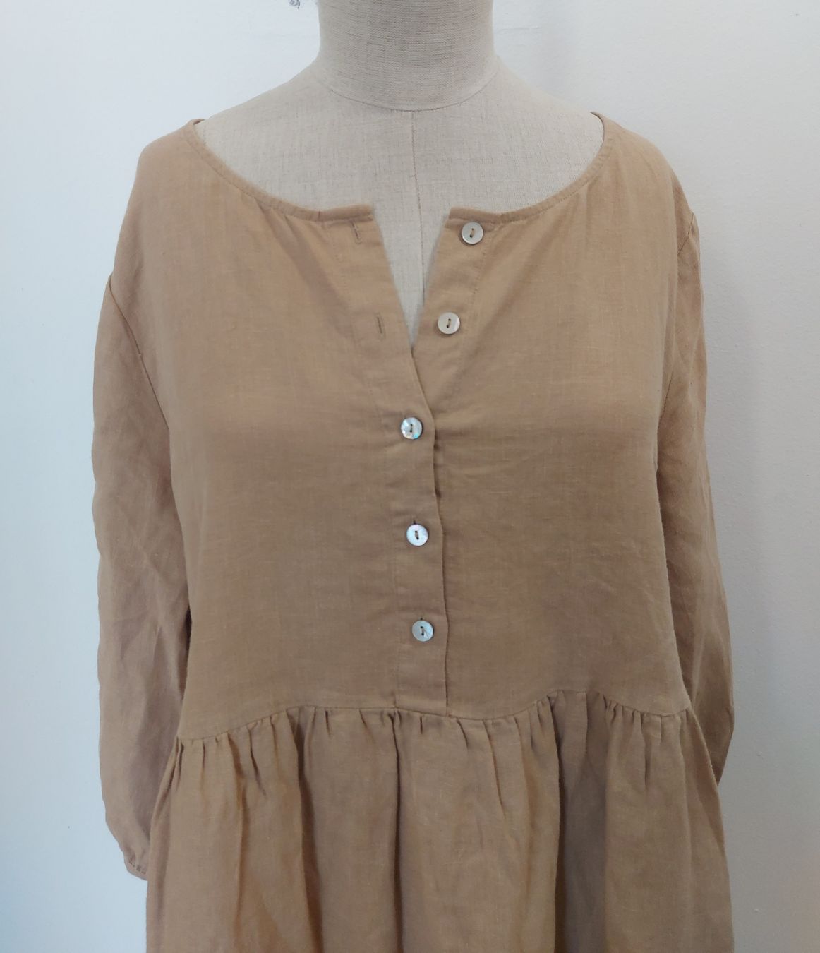 Hallhuber Vestiti: Kleid, beige, 100% Leinen, Gr. 44 – Usato da Oberengstringen venduto da PaolaDe 4