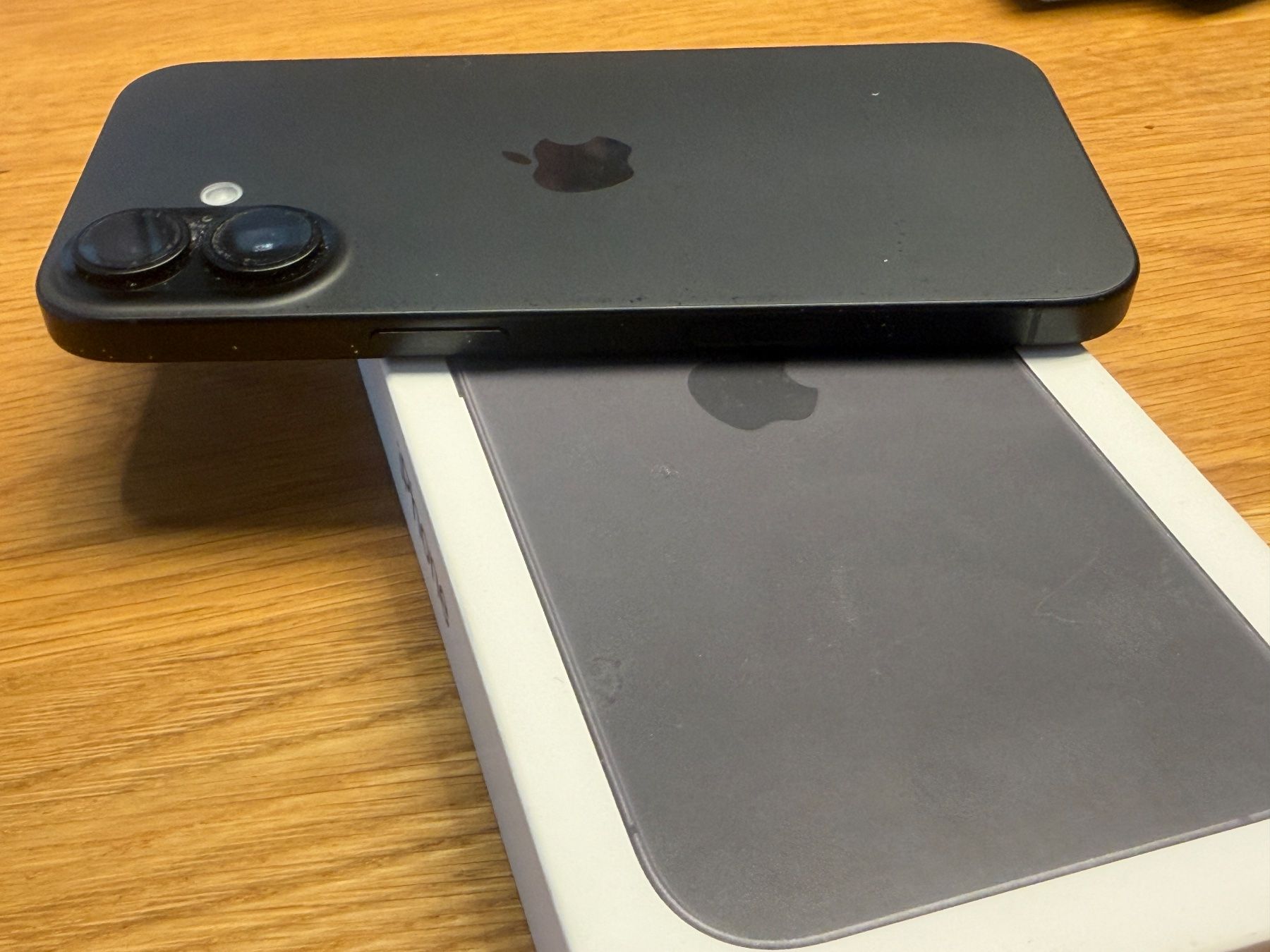 Apple Handys / Smartphones: iPhone 16, 128 GB, Schwarz – Gebraucht aus Burgdorf von Shawndx 3