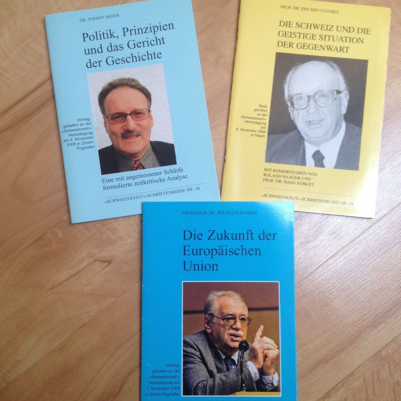 Bücher: Hefte SCHWEIZER- ZEIT aus 2000,2007&2010 – Gebraucht aus Siegershausen von Bubsi83