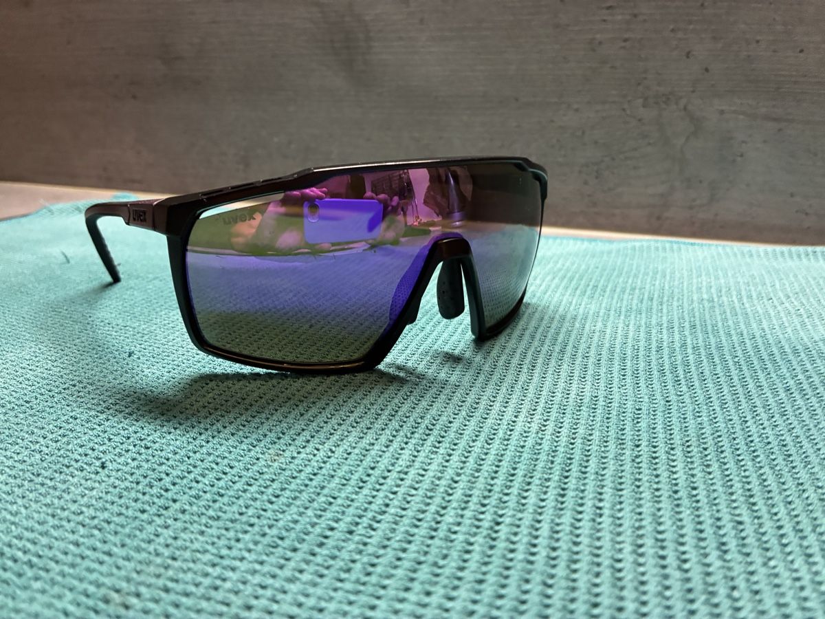 Uvex Occhiali & Lenti: Sportbrille Uvex mit Etui – Usato da Mitlödi venduto da meyer-sabrina 2