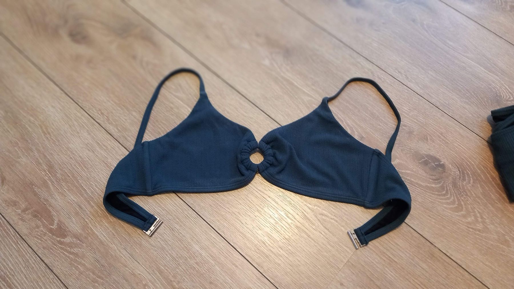 Badekleider & Bikinis: Bikini 40, 75B,  guter Zustand  – Gebraucht aus Rorbas von siramad 4