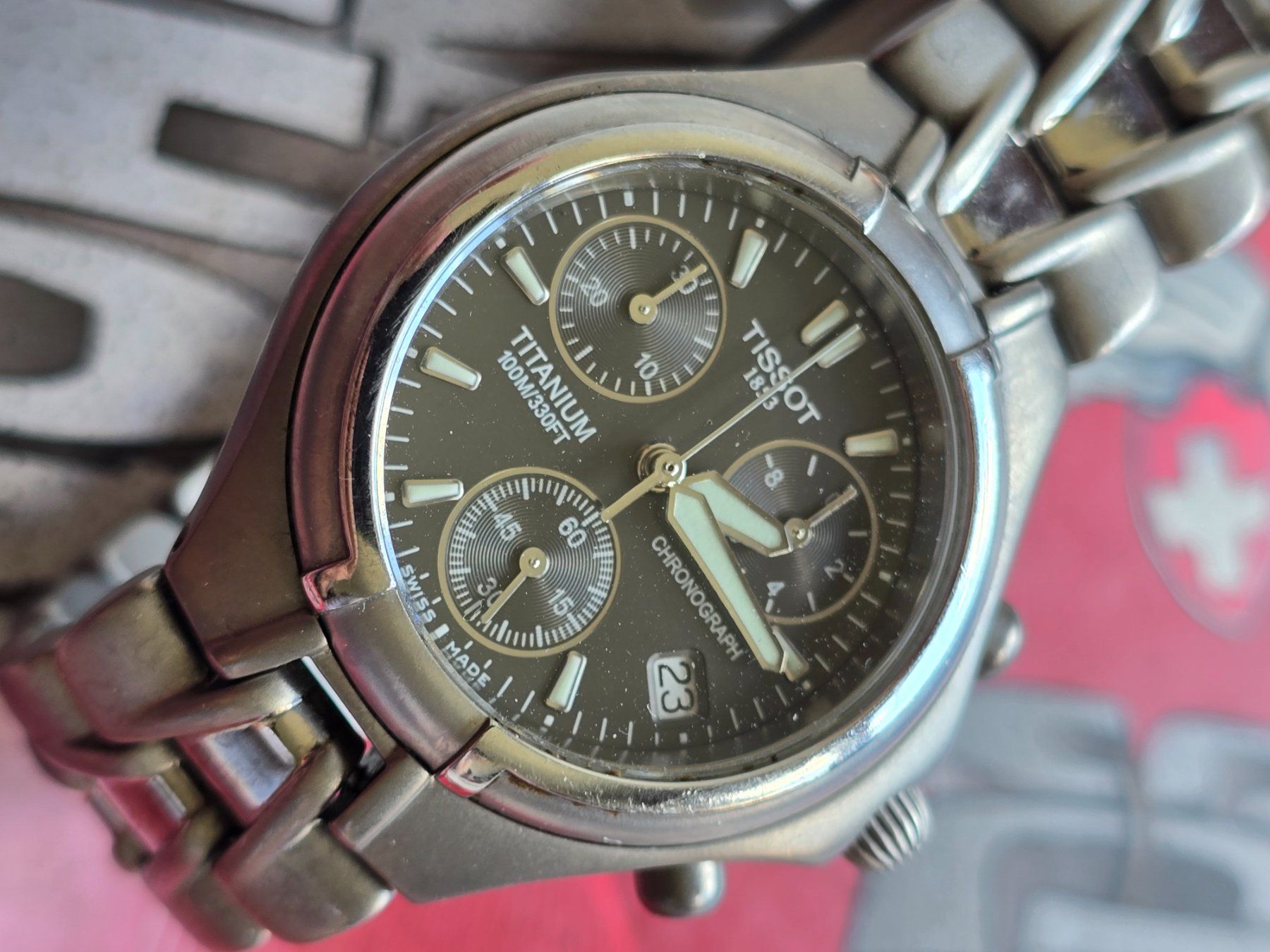Tissot Orologi: 328 Tissot Titanium Chronograph wunderschoen – Usato da Muri AG venduto da Corredor 9