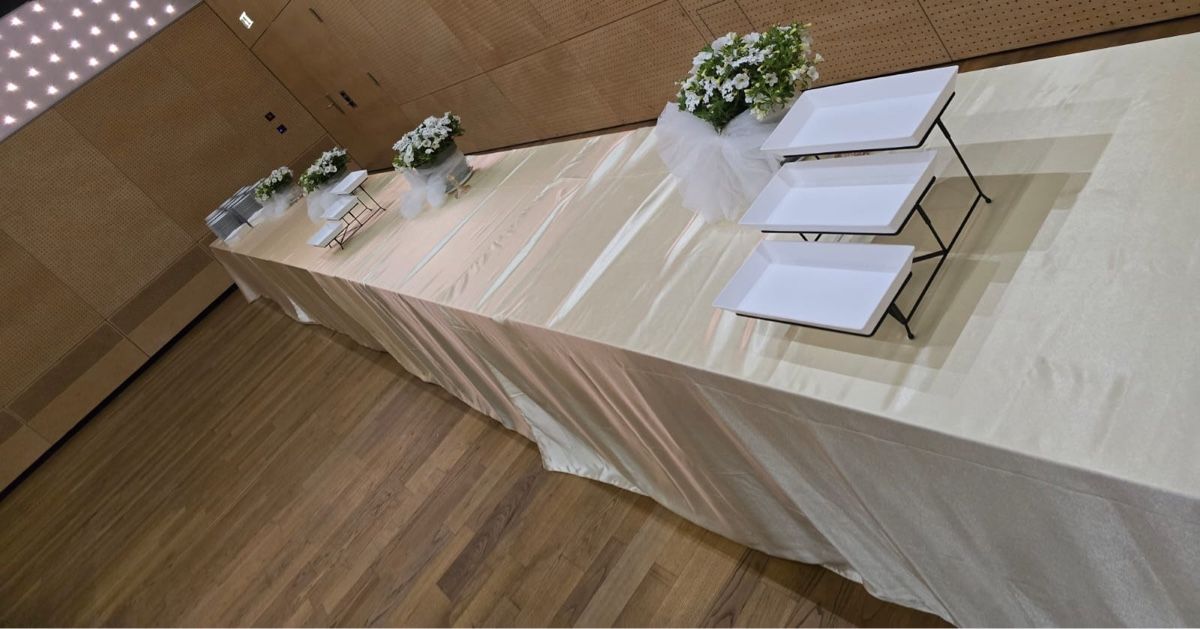 Tissus: Tischtuch – D'occasion à kreuzlingen par ilenia.uensal