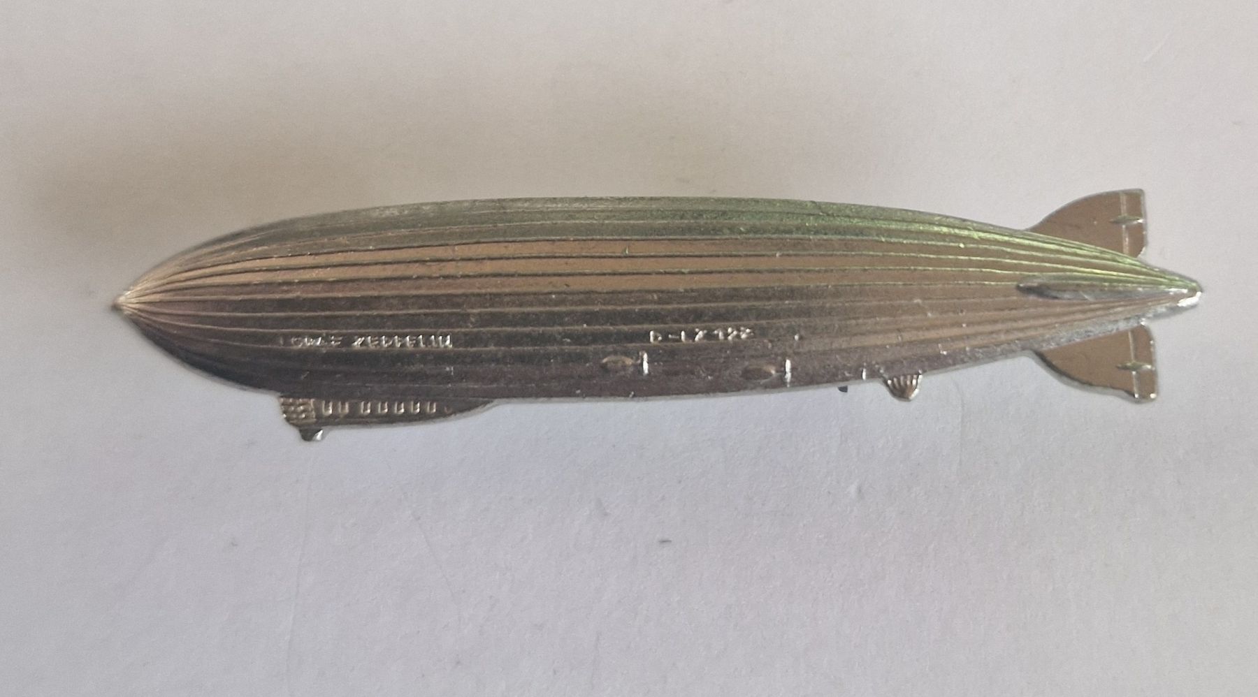 Spille & Fermagli: Graf Zeppelin d-lz 127 brosche – Usato da Grenchen venduto da 170