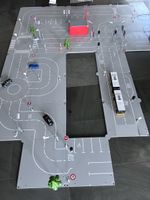 Spielstrasse Set mit Zubehör (ohne Fahrzeuge) guter Zustand