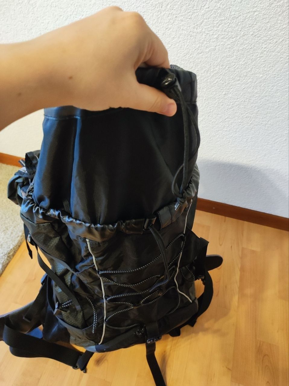 Deuter Zaini: Deuter ACT Lite 40+10 Trekkingrucksack / Wanderrucksack – Usato da Brugg AG venduto da AlpWander 8