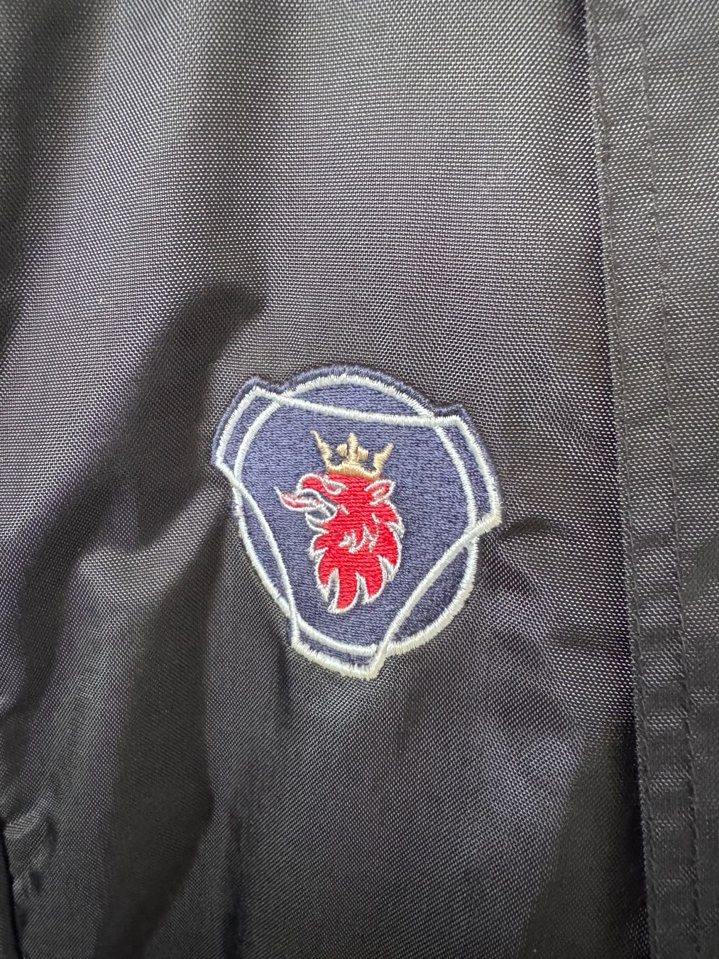Scania Giacche: Scania jacket MEN L – Usato da Neuchâtel venduto da _Easy_to_Find_ 2