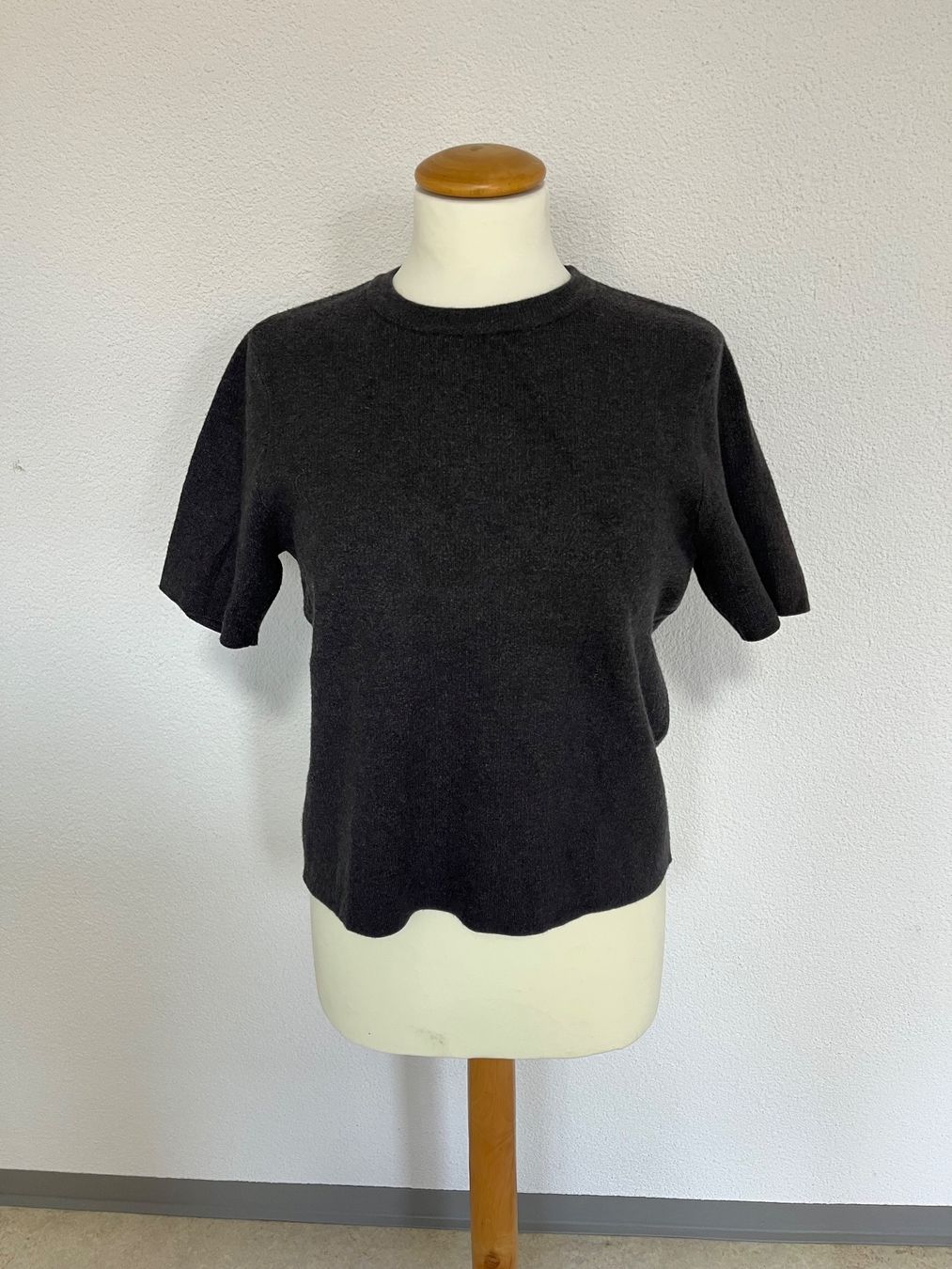 Zara T-shirt: Zara Knit, Herbst-Winter Shirt, Gr. S – Usato da Thalheim venduto da karmabis_