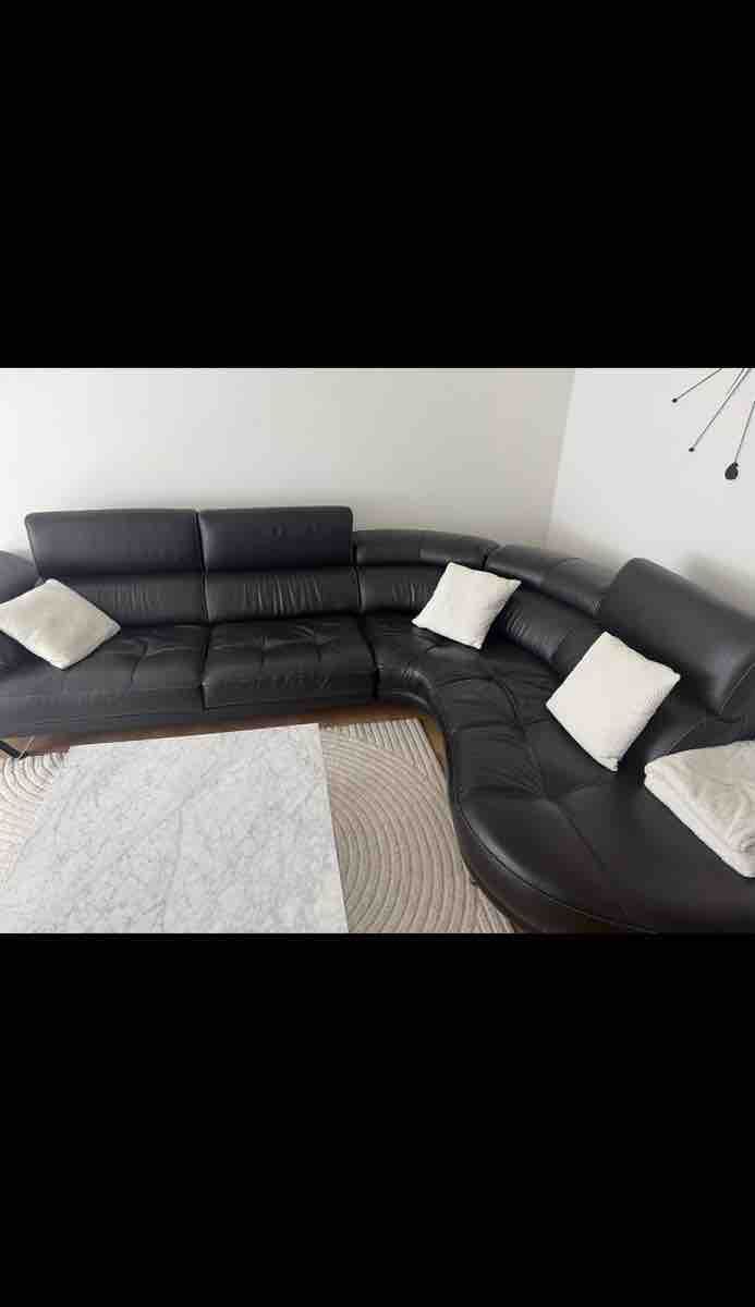 Divani: Ecksofa Leder schwarz wie neu – Usato da Aarau Rohr venduto da ela_rq5j 1
