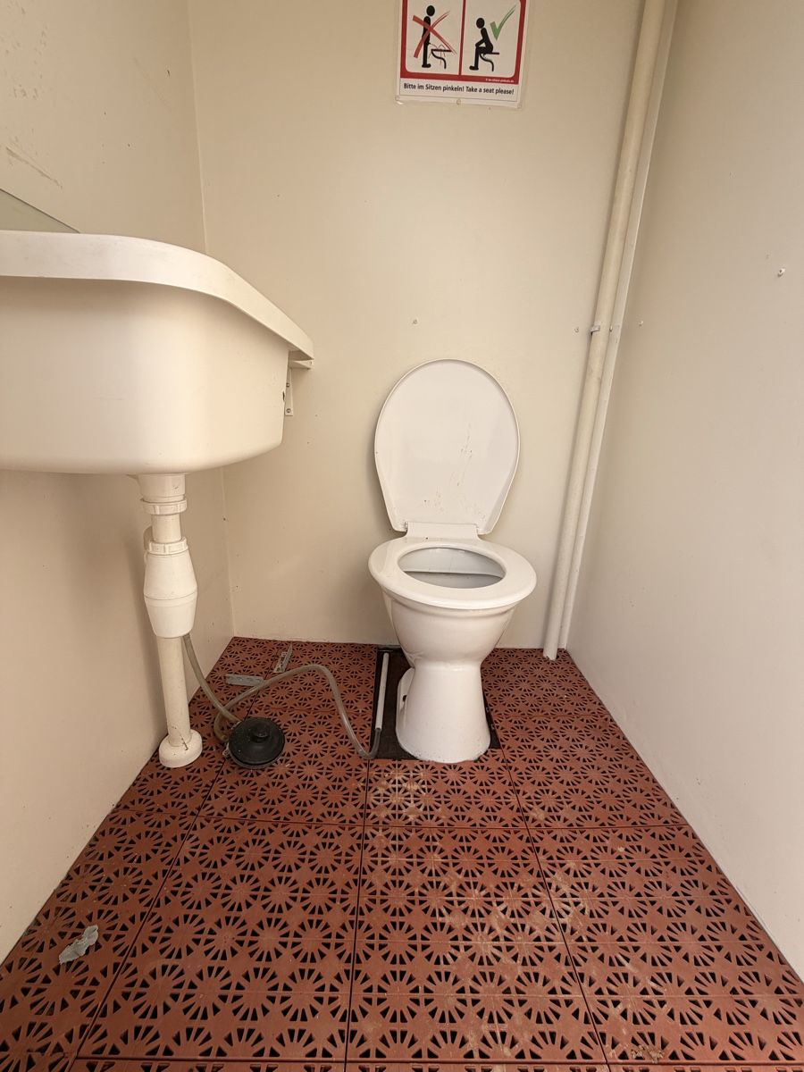 WC: Condecta Baustellen WC / Toi Toi – Usato da St. Gallen venduto da Travelbeef01 1