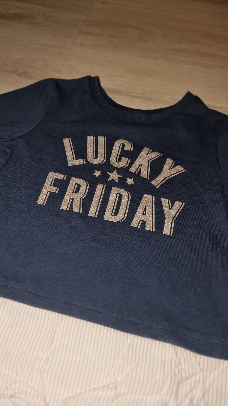 Maglioni & Felpe: "Lucky Friday" Langarmshirt, Gr. 140 – Usato da Wigoltingen venduto da Zuckerfee84 1