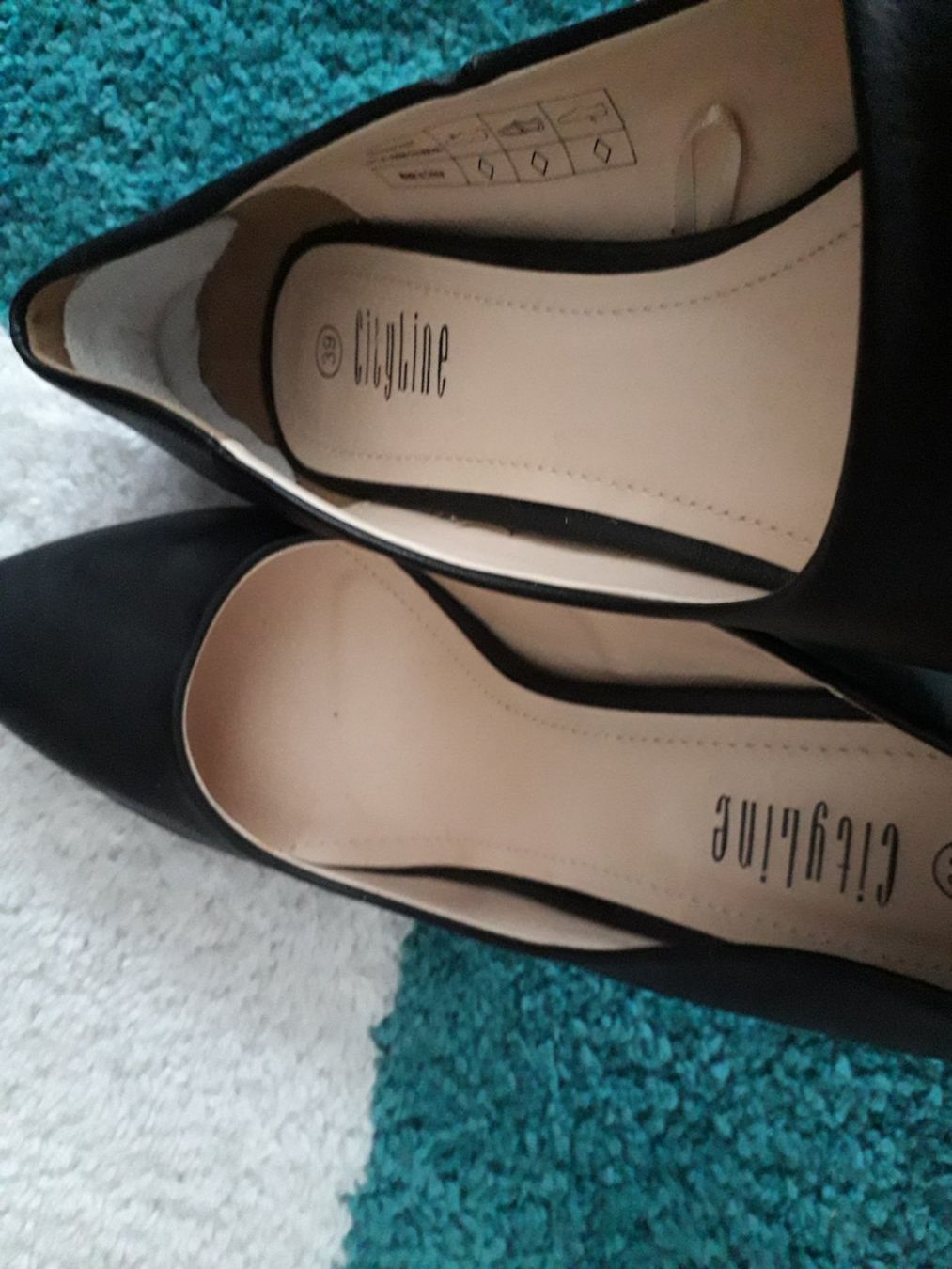 Scarpe da donna: Schwarzer, eleganter und schlichter Pump's 39 – Usato da Niedergösgen venduto da Happy-7 3