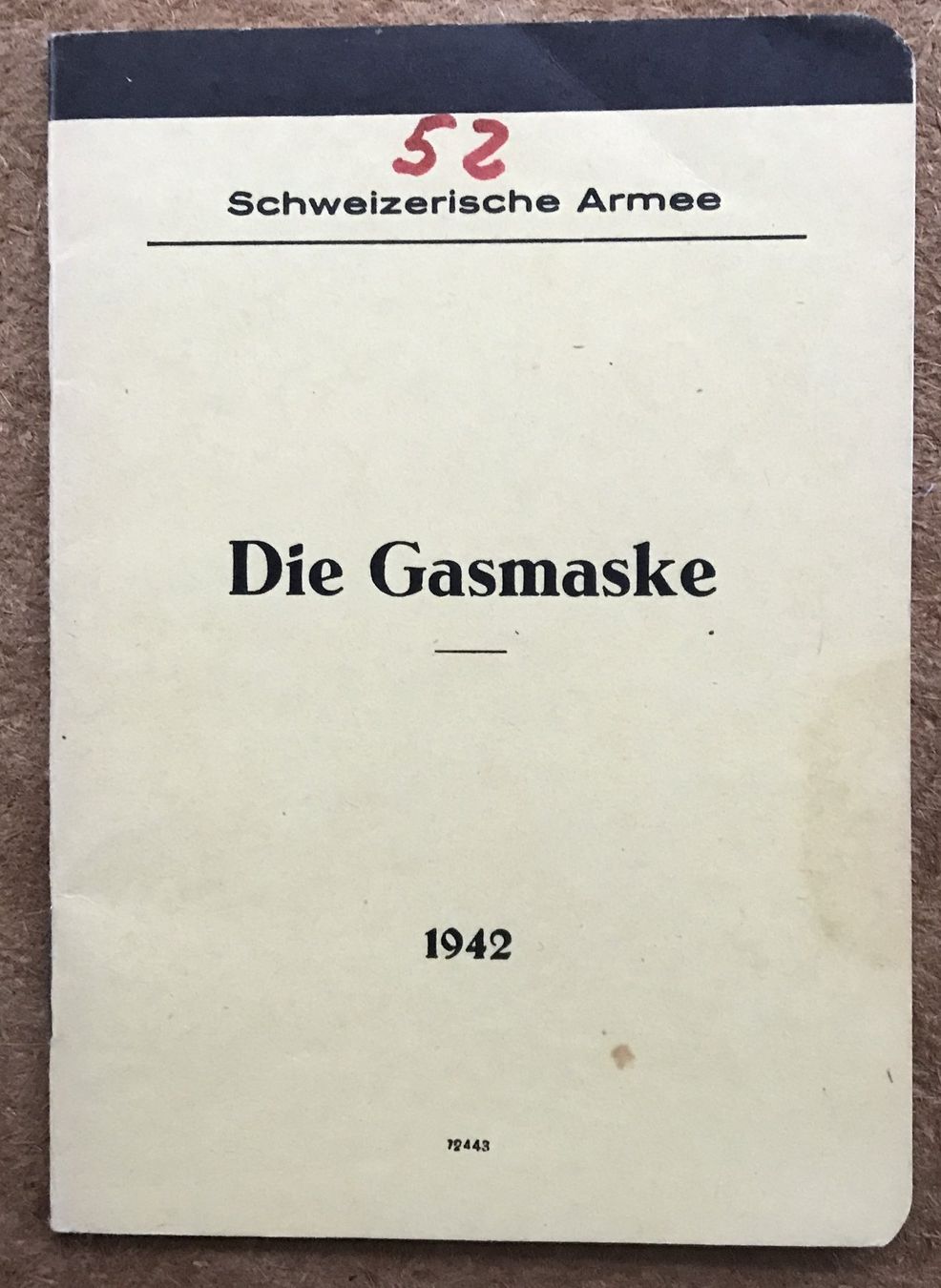 Schweizer Armee Uniformi: SCHWEIZER ARMEE DIE GASMASKE 1942 – Usato da Ostermundigen venduto da wini63
