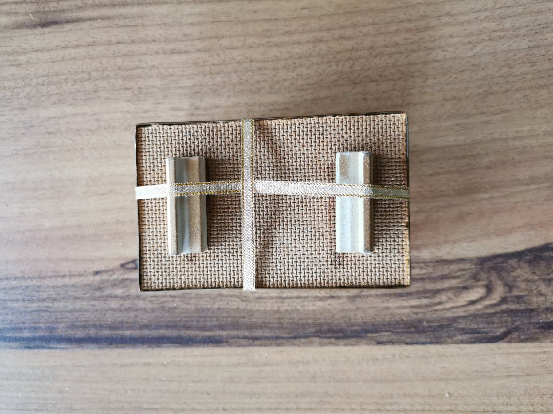 Tutte le decorazioni: Kleine Geschenkbox mit Dekoration – Usato da Glattfelden venduto da sut_q8d2 3