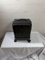 Schwarzer Trolley mit USB-Anschluss, Teleskopgriff 45cm ✈️