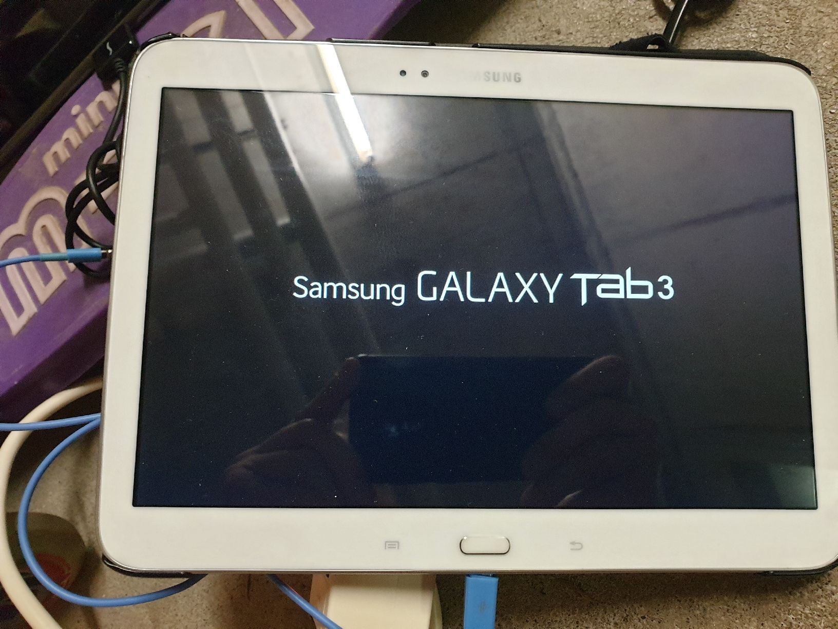 Samsung Tablet PC: Samsung Galaxy Tab 3 10.1" GT-P5210 WiFi Tablet – Usato da Ittigen venduto da Ziok187
