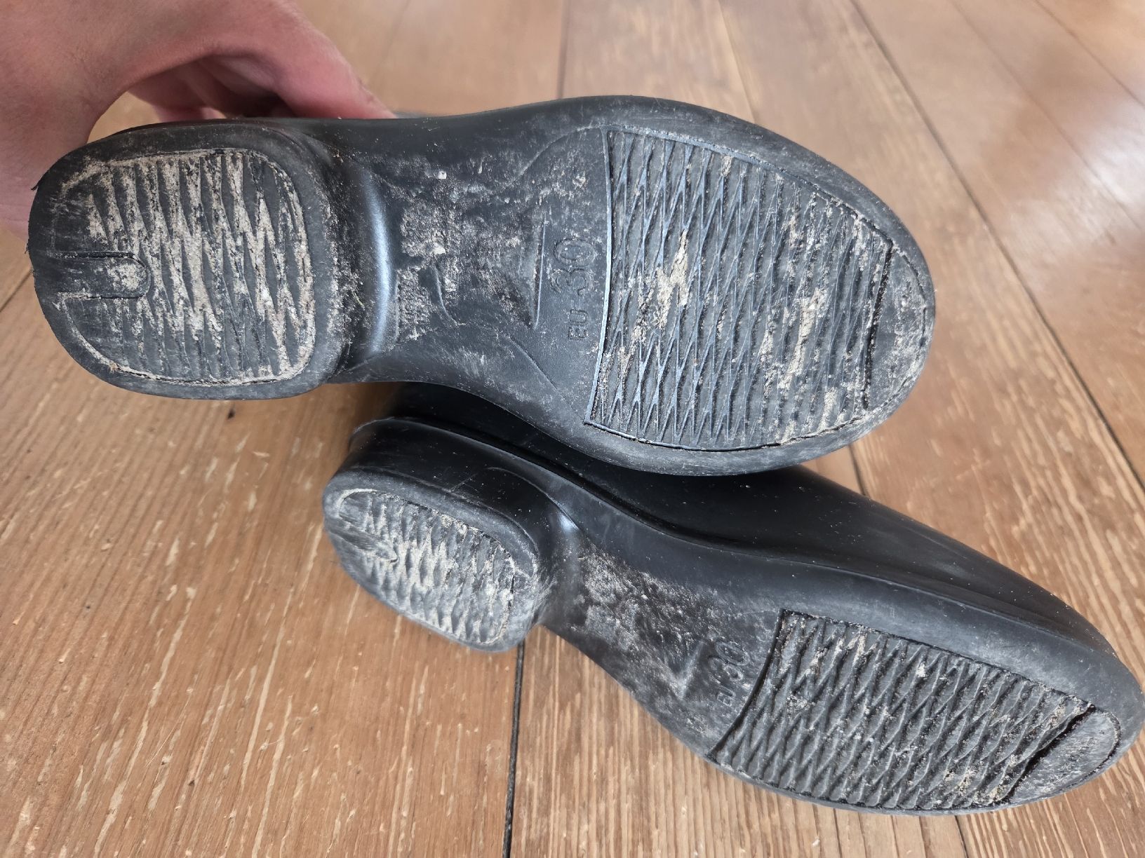 Decathlon Chaussures garçon: Kinder Reitstiefel Grösse 30 – D'occasion à Jona par Melanie-E 1