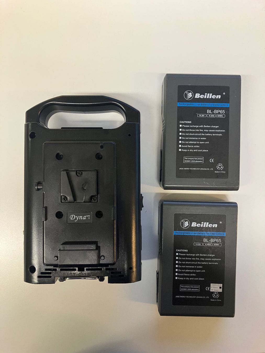 Batterie: Beillen V-Mount 2x Akkus + Ladegerät – Usato da Zürich venduto da EllaHa