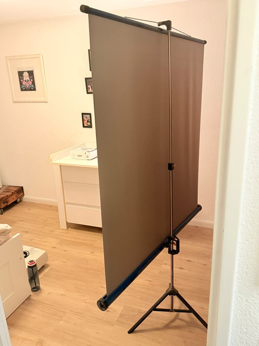 Schermi: Leinwand – Usato da Basel venduto da Caveli 2